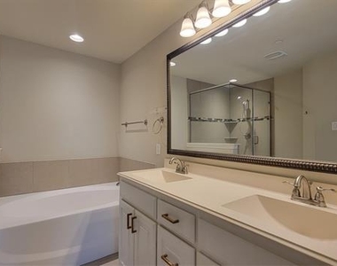 709 Lowveld Drive - Photo Thumbnail 12