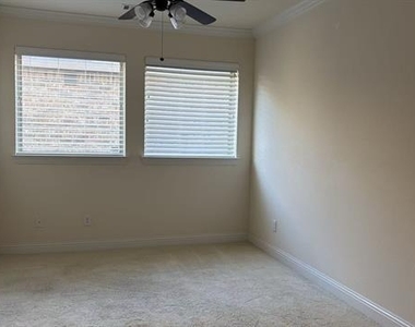8232 Snow Goose Way - Photo Thumbnail 10