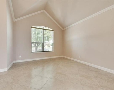 434 Teagarden Court - Photo Thumbnail 7