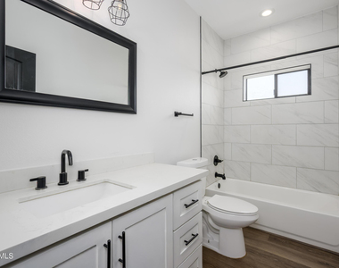 274 N Delaware Street - Photo Thumbnail 11