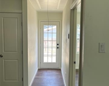 315 Hobson Street - Photo Thumbnail 6