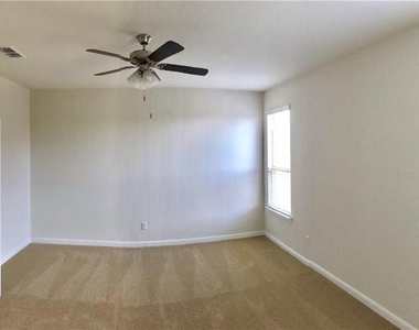 4405 Chicory Court - Photo Thumbnail 7