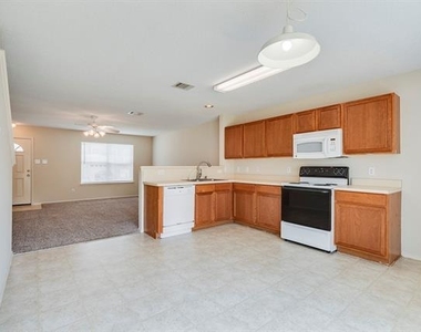 2920 Pima Lane - Photo Thumbnail 4
