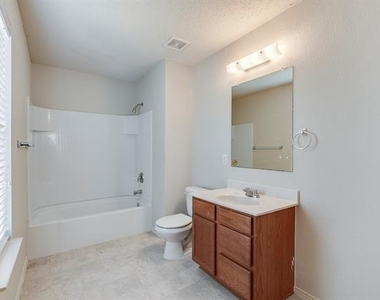 2920 Pima Lane - Photo Thumbnail 9