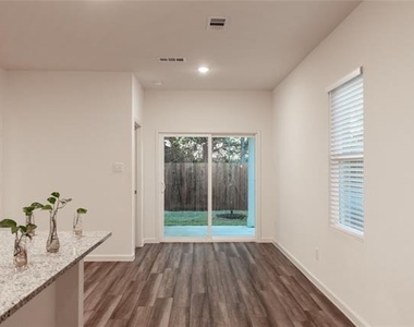 4407 Silverweed Lane - Photo Thumbnail 15
