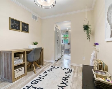 7707 Meadow Park Drive - Photo Thumbnail 4