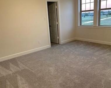205 Texas Red Lane - Photo Thumbnail 6