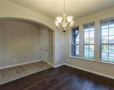 3928 Southern Ridge Drive - Photo Thumbnail 1