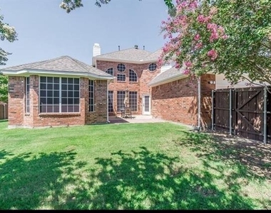 2712 Oakland Hills Drive - Photo Thumbnail 16