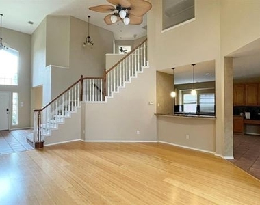 2712 Oakland Hills Drive - Photo Thumbnail 1