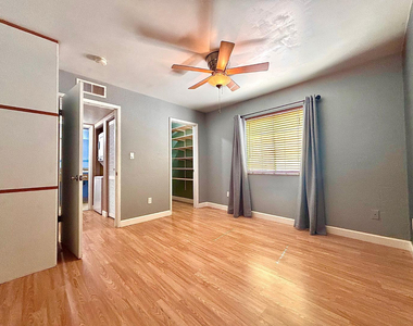 3002 N 70th Street - Photo Thumbnail 6