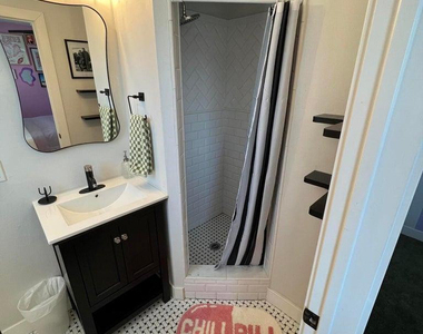 4711 E Fillmore Street - Photo Thumbnail 12
