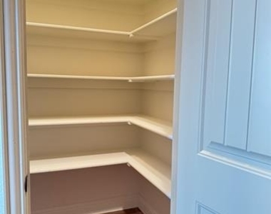 4616 Vista Grande Drive - Photo Thumbnail 6