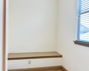4616 Vista Grande Drive - Photo Thumbnail 25
