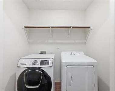 7336 Woodpecker Drive - Photo Thumbnail 17
