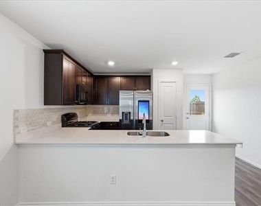 7336 Woodpecker Drive - Photo Thumbnail 4