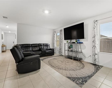 1408 Yachtclub Drive - Photo Thumbnail 4
