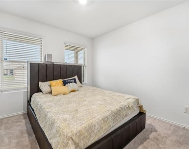 1408 Yachtclub Drive - Photo Thumbnail 9