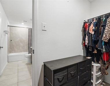 1408 Yachtclub Drive - Photo Thumbnail 14