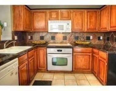 907 Canal - Photo Thumbnail 2