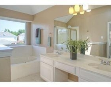 907 Canal - Photo Thumbnail 8