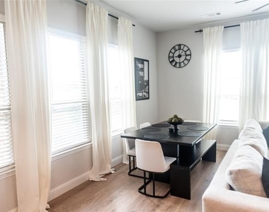 2216 Palomino Street - Photo Thumbnail 2