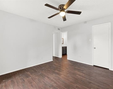12480 Abrams Road - Photo Thumbnail 10