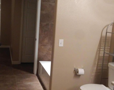 3236 E Chandler Boulevard - Photo Thumbnail 7