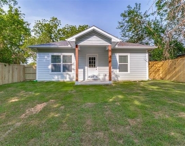 2017 S Montgomery Street - Photo Thumbnail 14