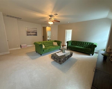 308 Mount Olive Avenue - Photo Thumbnail 15