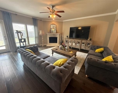 308 Mount Olive Avenue - Photo Thumbnail 7