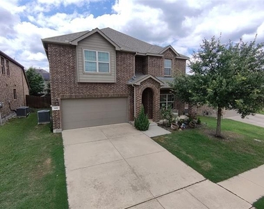 308 Mount Olive Avenue - Photo Thumbnail 1