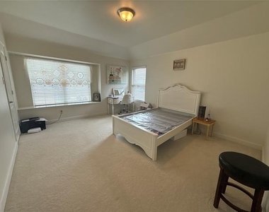 308 Mount Olive Avenue - Photo Thumbnail 17
