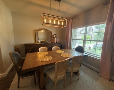 308 Mount Olive Avenue - Photo Thumbnail 3