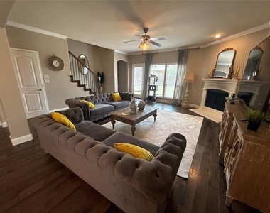 308 Mount Olive Avenue - Photo Thumbnail 5
