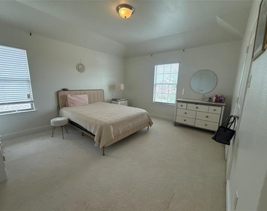 308 Mount Olive Avenue - Photo Thumbnail 18