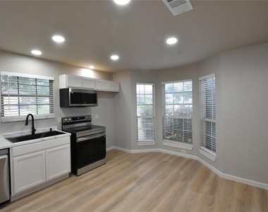 311 Stell Avenue - Photo Thumbnail 7