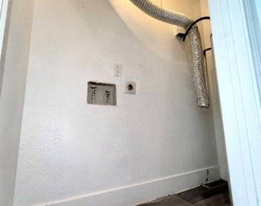 4626 San Jacinto Street - Photo Thumbnail 21