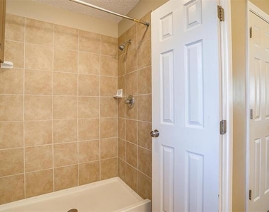 4860 Ledgestone Court - Photo Thumbnail 22