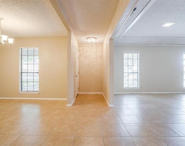 4860 Ledgestone Court - Photo Thumbnail 6