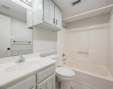 2319 Indigo Lane - Photo Thumbnail 22