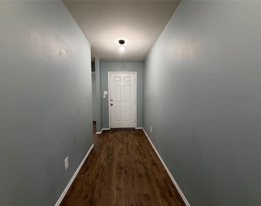 9913 Amosite Drive - Photo Thumbnail 4