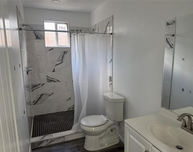 2311 Vagas Street - Photo Thumbnail 5
