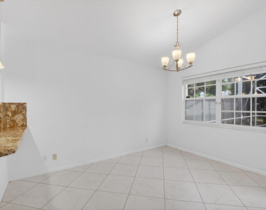 7558 Ironbridge Circle - Photo Thumbnail 6