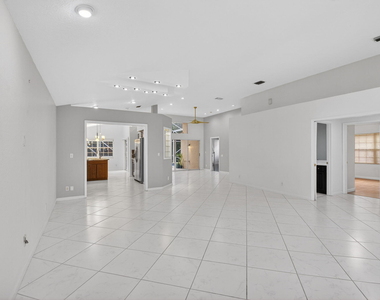 7558 Ironbridge Circle - Photo Thumbnail 82