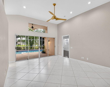 7558 Ironbridge Circle - Photo Thumbnail 16