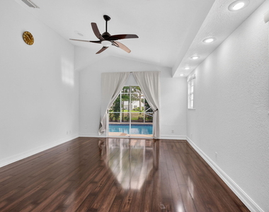 7558 Ironbridge Circle - Photo Thumbnail 20