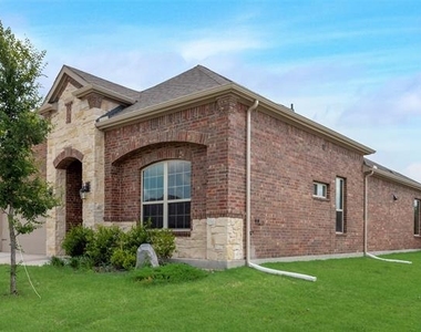11104 Canyon Mine Drive - Photo Thumbnail 2