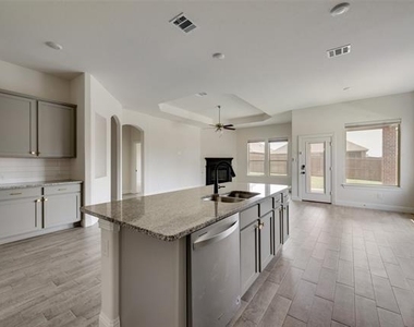 11104 Canyon Mine Drive - Photo Thumbnail 9
