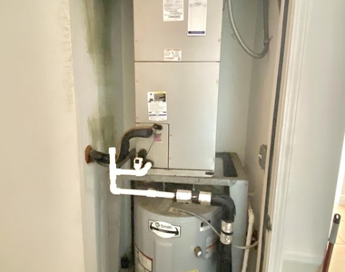 610 Clematis Street - Photo Thumbnail 25
